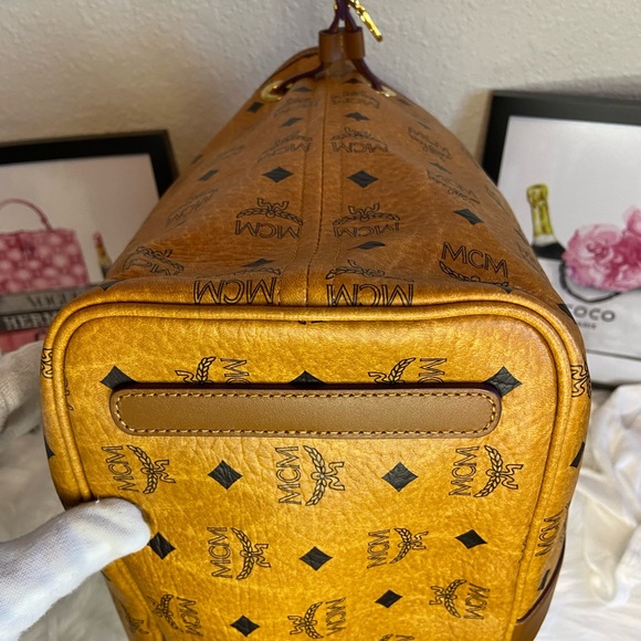 MCM Reversible Liz Medium Shopper in Cognac - Picture 9 of 12
